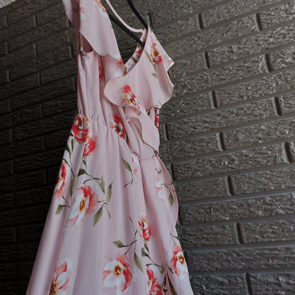 Floral Pink Dress from Sopran | High-Low Style | Size Medium - Picture 5 of 6